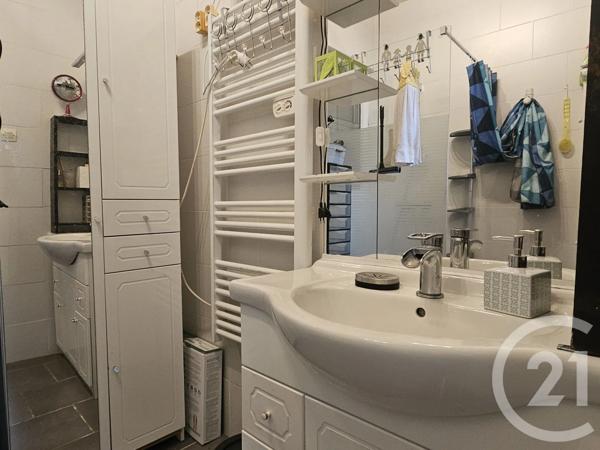 Maison à vendre  4 pièces - 126,06 m 2   HECHES  - 65