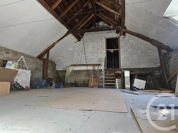 Maison à vendre  4 pièces - 126,06 m 2   HECHES  - 65