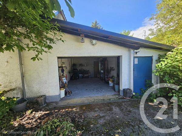 Maison à vendre  4 pièces - 126,06 m 2   HECHES  - 65