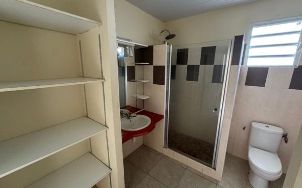 Appartement à louer    4 pièces •  Le Lamentin