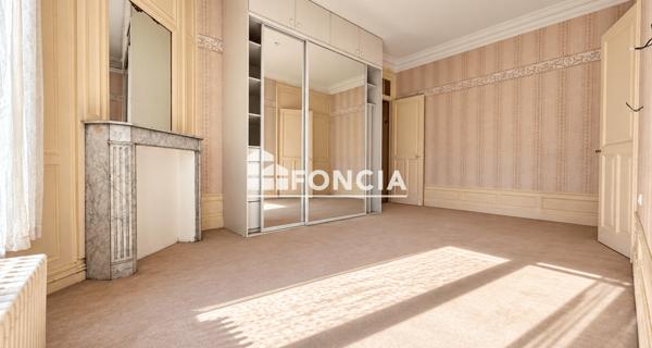 À vendre Appartement 3 pièces 105 m² - Lille 59800