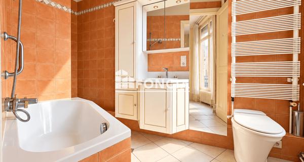 À vendre Appartement 3 pièces 105 m² - Lille 59800