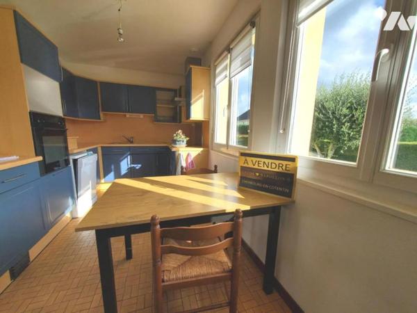 1310N - TOURLAVILLE, maison avec autonomie de plain pied, bien entretenue dans quartier calme et pro