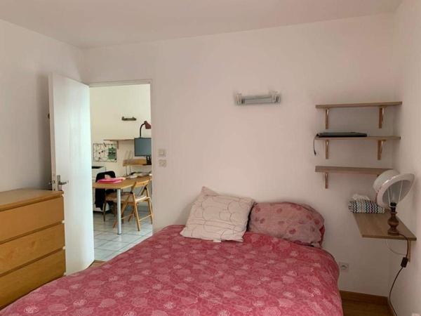 T2 Bon état  Lyon 8eme - parking sécurisé - Balcon