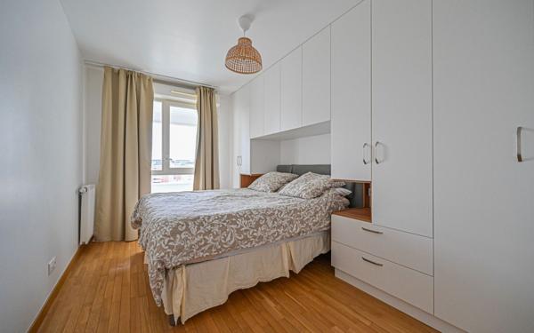 Appartement à louer    4 pièces • 82 m2 Asnières-sur-Seine