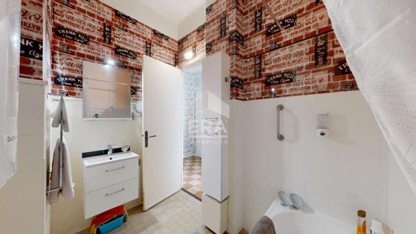 NICE - FLEURS : F1 PLEIN SUD