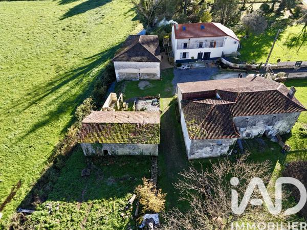 Maison à vendre 5 pièces 140 m² Sainte-Croix-de-Mareuil