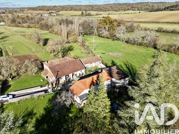 Maison à vendre 5 pièces 140 m² Sainte-Croix-de-Mareuil