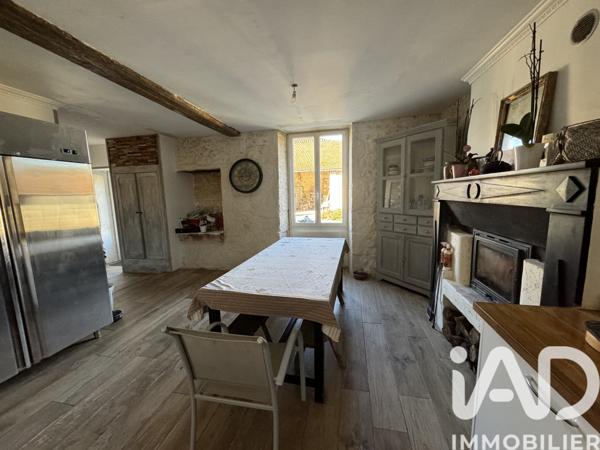 Maison à vendre 5 pièces 140 m² Sainte-Croix-de-Mareuil