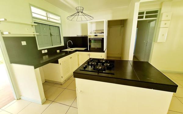 Maison à vendre    4 pièces • 173 m2 Remire-Montjoly