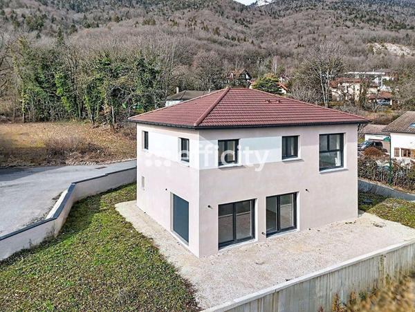 Maison 5 pièces - 140 m² Bien prestige