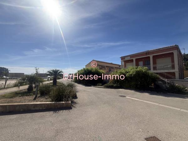 Immeuble à vendre 13 pièces de 158 m²