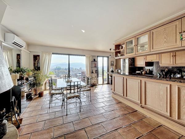 Nice (06000) NICE - JARDIN ESTIENNE D'ORVES - MAISON JUMELEE 5P - VUE MER