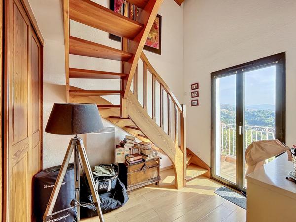 Nice (06000) NICE - JARDIN ESTIENNE D'ORVES - MAISON JUMELEE 5P - VUE MER