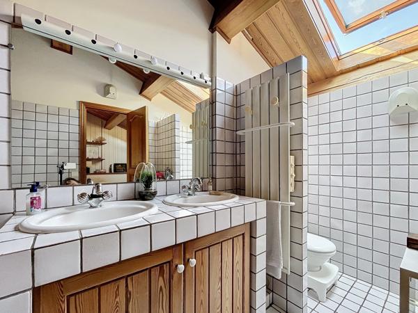 Nice (06000) NICE - JARDIN ESTIENNE D'ORVES - MAISON JUMELEE 5P - VUE MER