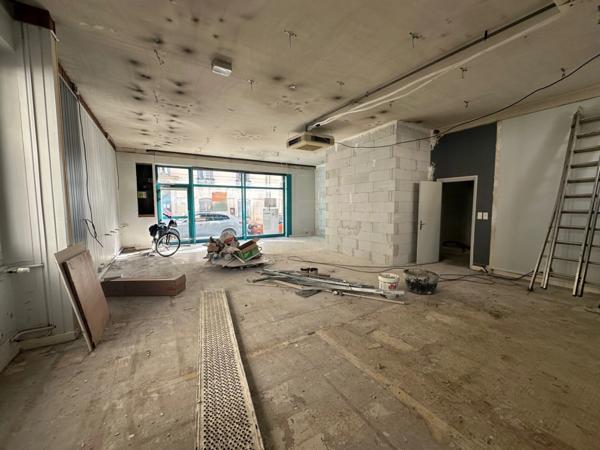 LOCAL COMMERCIAL AU CENTRE VILLE DE 70 M2 AVEC VITRINE