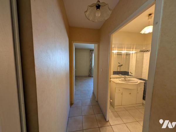 VALENCE - APPARTEMENT T4 , 103 m² + GARAGE + PARKING 