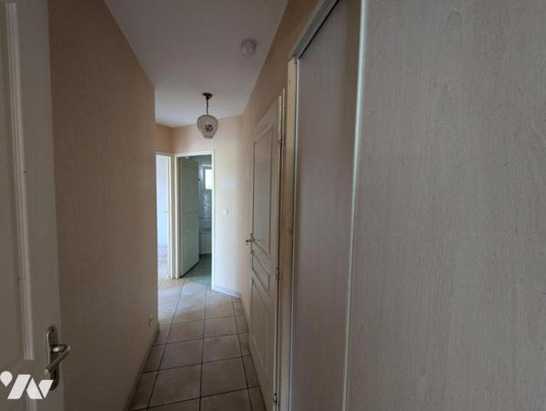 VALENCE - APPARTEMENT T4 , 103 m² + GARAGE + PARKING 