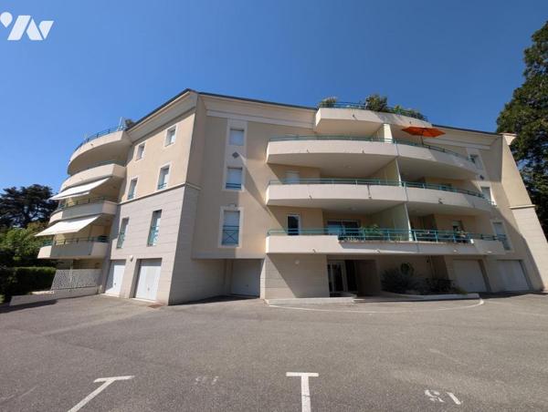 VALENCE - APPARTEMENT T4 , 103 m² + GARAGE + PARKING 