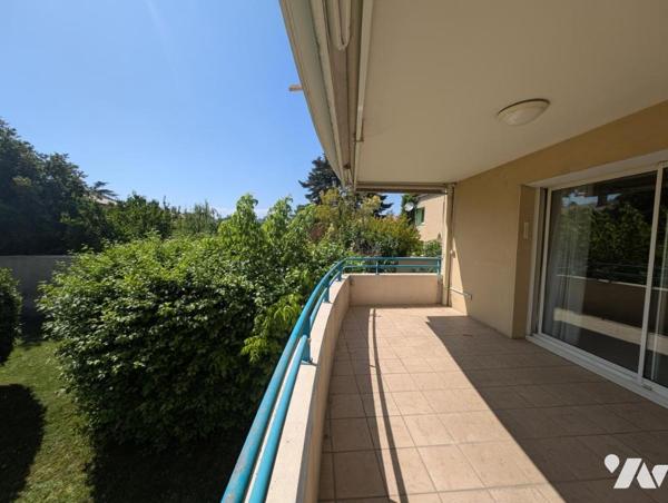 VALENCE - APPARTEMENT T4 , 103 m² + GARAGE + PARKING 
