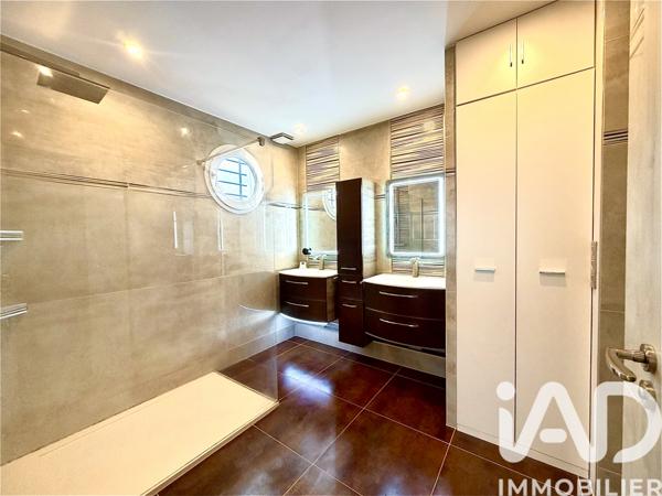 Maison à vendre 7 pièces 151 m² Brie-Comte-Robert