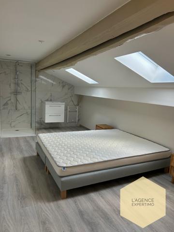 Courthézon (84350) Duplex meublé avec terrasse rénové à neuf Courthézon