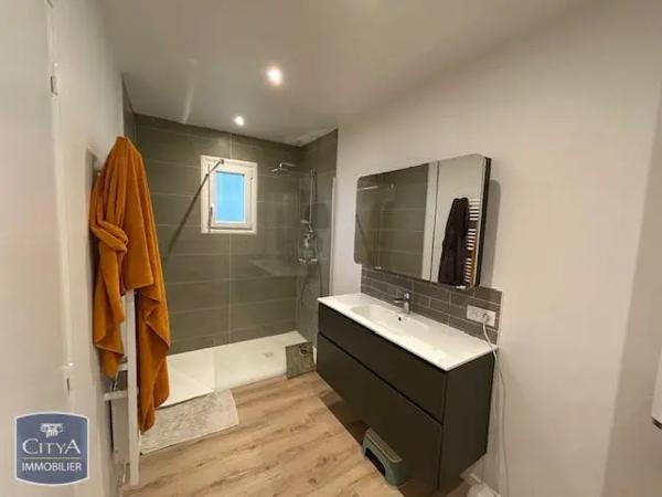 Maison à louer 5 pièces 120m²