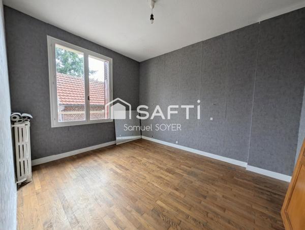 MAISON, GARAGE, DEPENDANCES, TERRASSE ET JARDIN