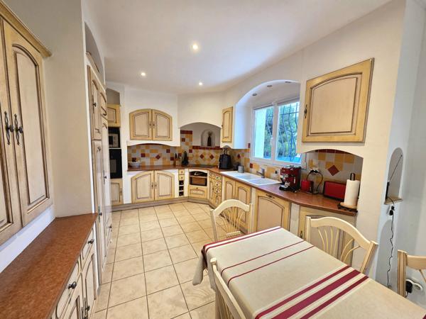 Pennes-Mirabeau (13170) Maison Type 5 aux Pennes-Mirabeau