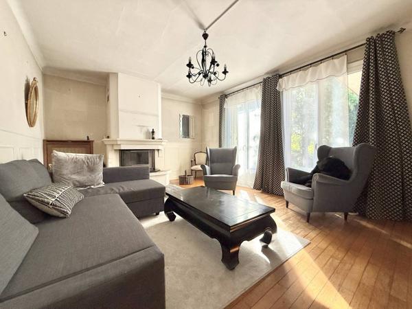 Maison Pontault Combault 7 pièce(s) 151 m2