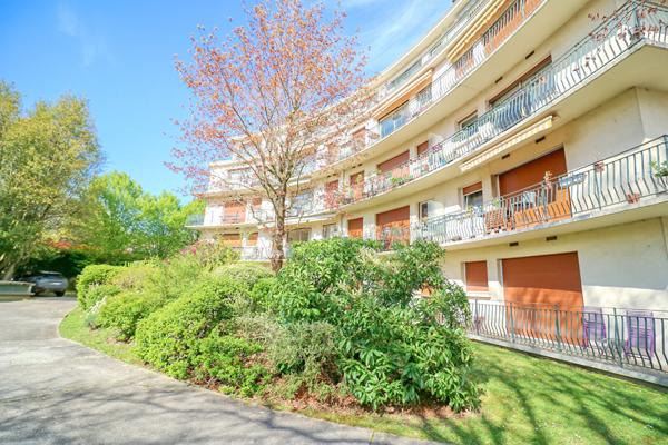 LE PLESSIS-ROBINSON / SCEAUX - Carrefour des Mouilleboeufs - Appartement 4 pièces - 99m²