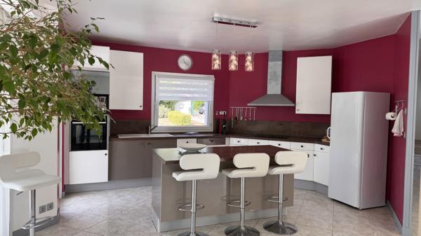 Maison 8 pièces 213.33 m2
