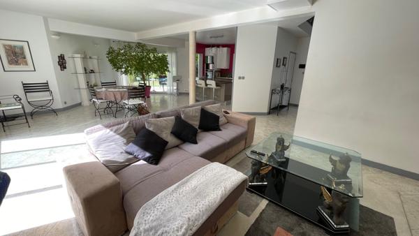 Maison 8 pièces 213.33 m2