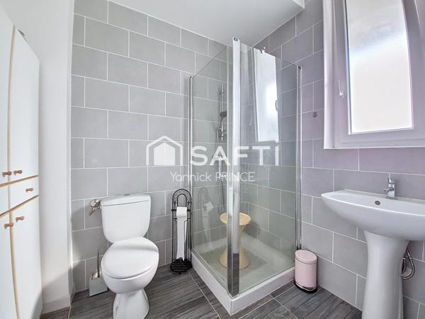 Maison familiale avec T2( 48m2)et garage de 100m2