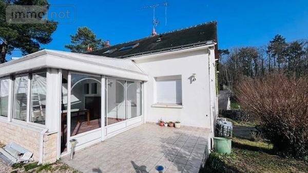 Maison à vendre à Luynes dans l'Indre-et-Loire (37230), ref : 999/3743   
LUYNES