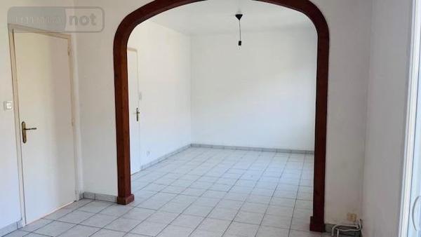 Maison à vendre à Luynes dans l'Indre-et-Loire (37230), ref : 999/3743   
LUYNES