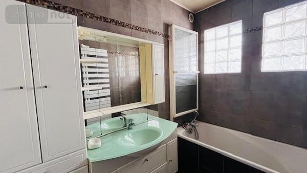 Maison à vendre à Luynes dans l'Indre-et-Loire (37230), ref : 999/3743   
LUYNES