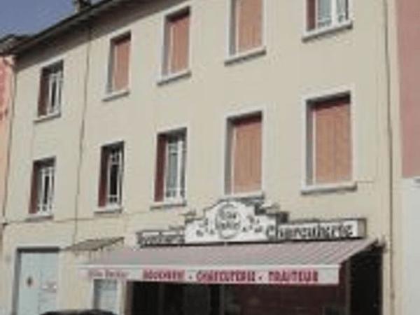Local commercial 3 pièces T3 F3 127.3 m² à Guilherand-granges 132 RUE PASTEUR 07500 à louer