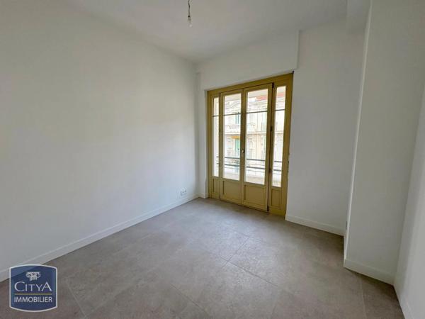 Appartement à louer 3 pièces 59.4m² Nice (06000)