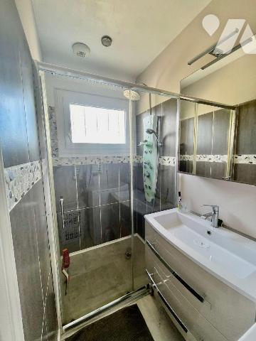 Maison à vendre à Trébeurden (22560).
Rénovée a faible consommation énergétique et en parfait ...