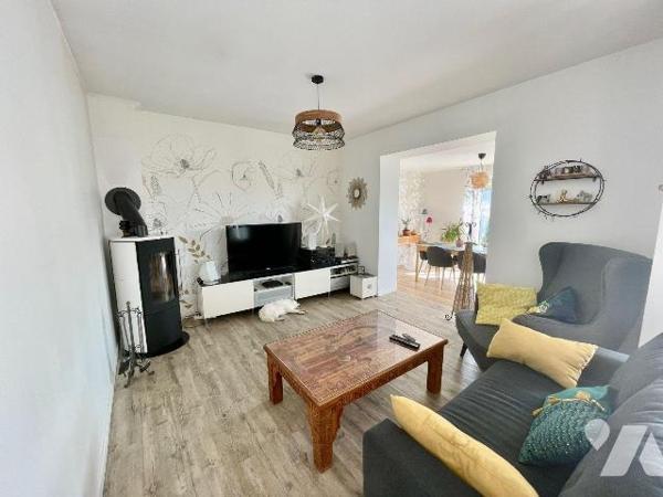Maison à vendre à Trébeurden (22560).
Rénovée a faible consommation énergétique et en parfait ...