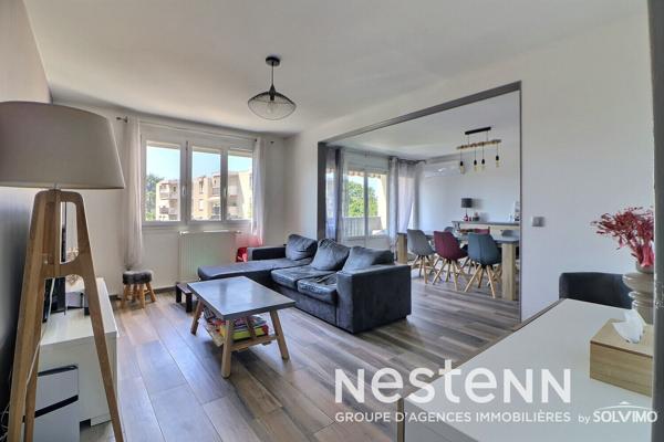 Saint-Priest Centre Ville, Appartement T4, 2 chambres, 100m², double balcon, stationnement et cave
