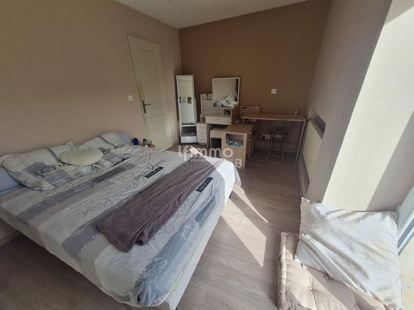 Maison 213m² 6 chambres Terrain 5240m² Dépendances