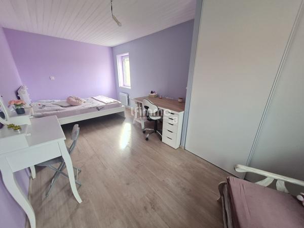 Maison 213m² 6 chambres Terrain 5240m² Dépendances