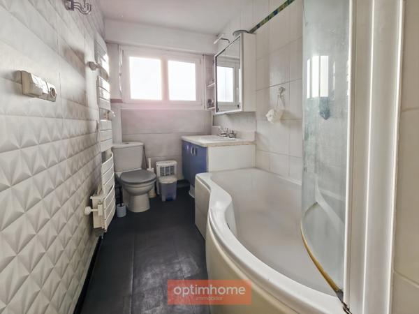 MAISON SEMI PLAIN-PIED 3 CH BUREAU GARAGE JARDIN DEPENDANCES