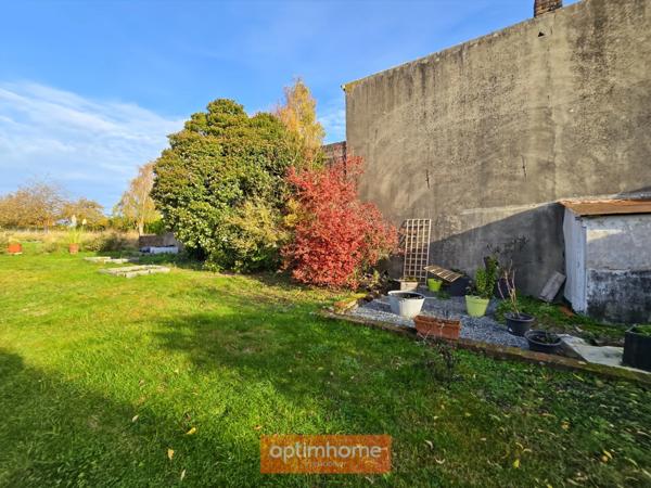 MAISON SEMI PLAIN-PIED 3 CH BUREAU GARAGE JARDIN DEPENDANCES