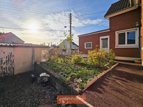 MAISON SEMI PLAIN-PIED 3 CH BUREAU GARAGE JARDIN DEPENDANCES