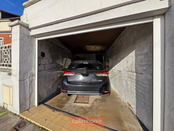 MAISON SEMI PLAIN-PIED 3 CH BUREAU GARAGE JARDIN DEPENDANCES