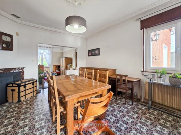 MAISON SEMI PLAIN-PIED 3 CH BUREAU GARAGE JARDIN DEPENDANCES