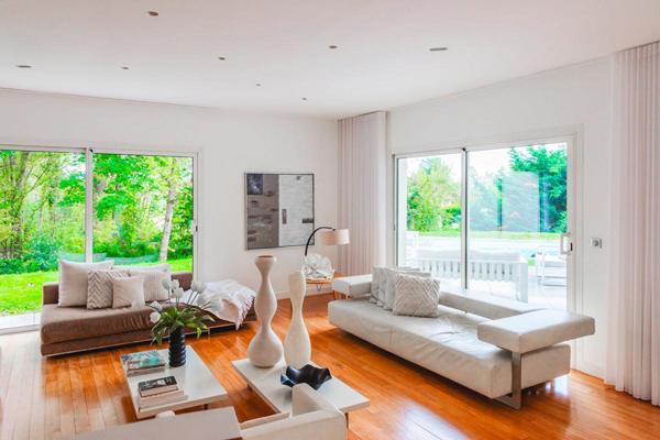 Maison Ecully Tronchon.1650000. 7 pièce(s) 286 m2 .5 chambres .terrain 1890m2.piscine.jardin
